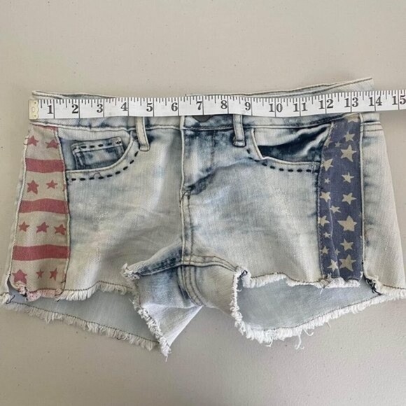 Y2K American Flag Denim short Women's Jr Size 3 Light Wash Stars & Stripes - Picture 5 of 8